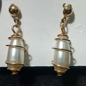 Vtg Sarah Coventry Earrings
